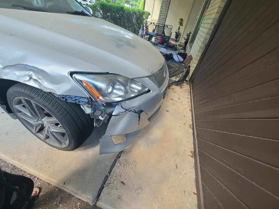 2008 Lexus IS 2nd Gen - Image 4 of 7