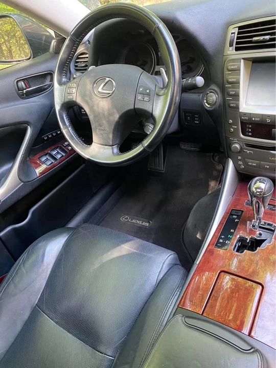 2008 Lexus IS 2nd Gen - Image 19 of 20