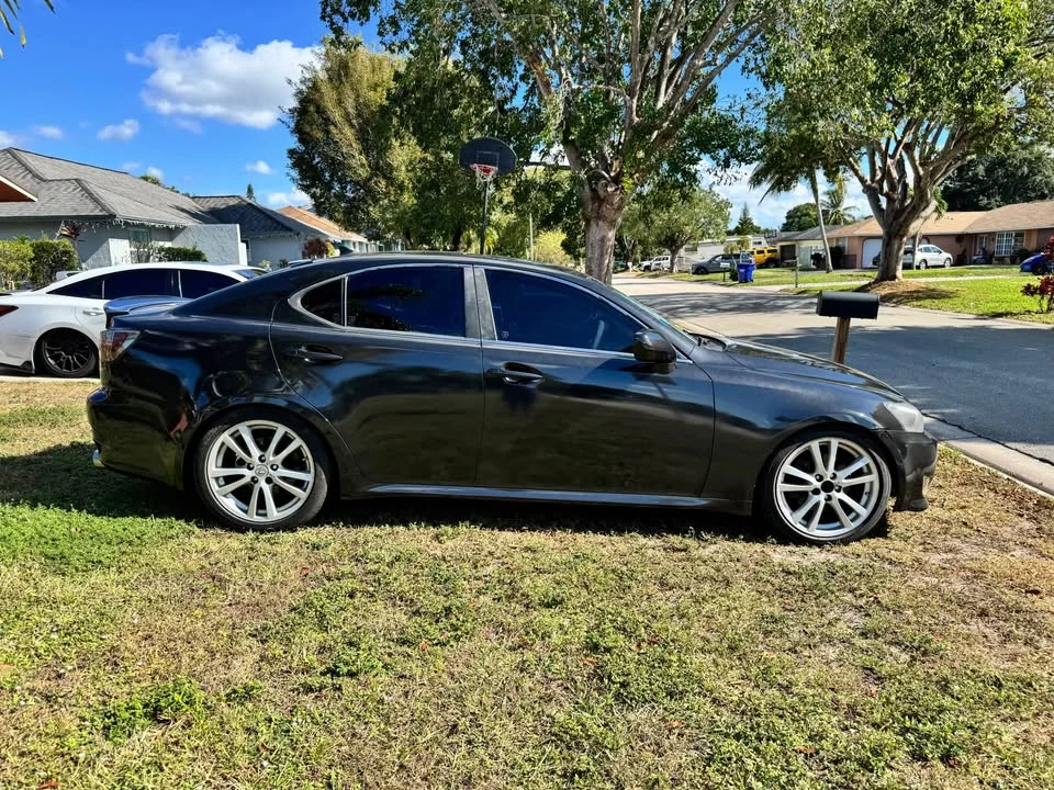 2008 Lexus IS 2nd Gen - Image 4 of 16