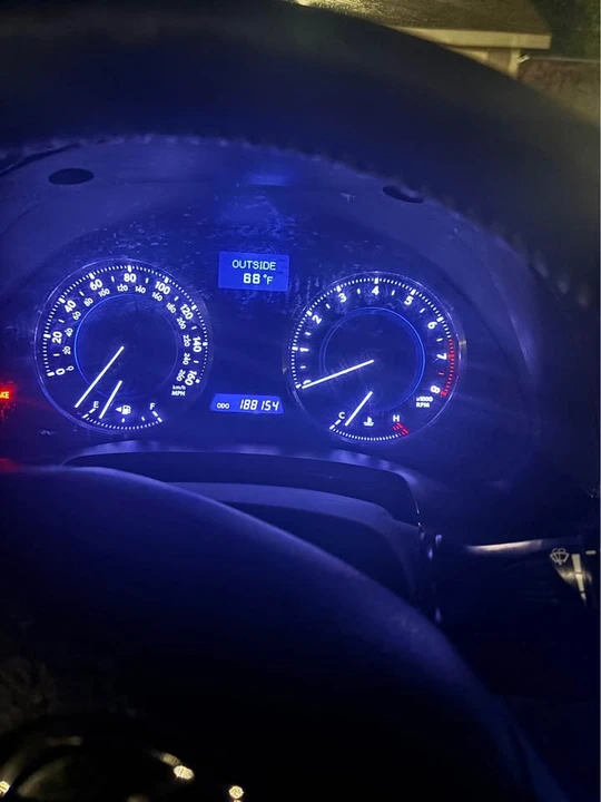 2008 Lexus IS 2nd Gen - Image 10 of 14