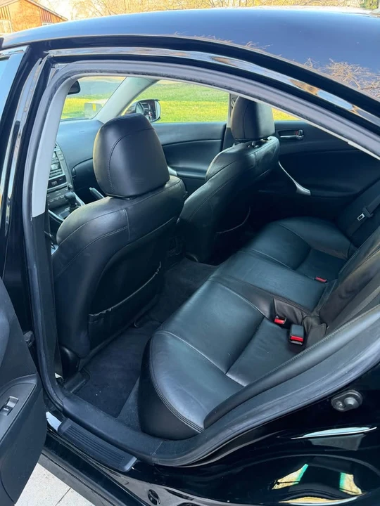 2008 Lexus IS 2nd Gen - Image 9 of 12
