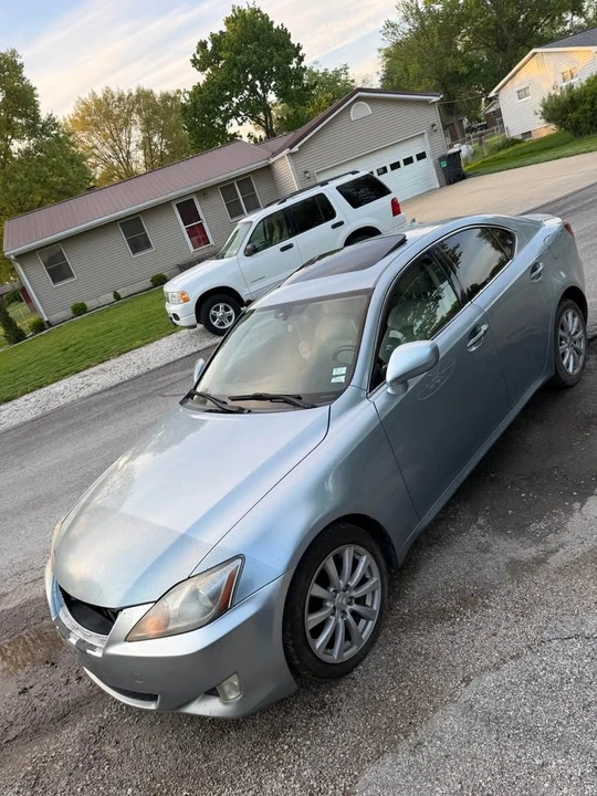 2008 Lexus IS 2nd Gen - Image 4 of 7