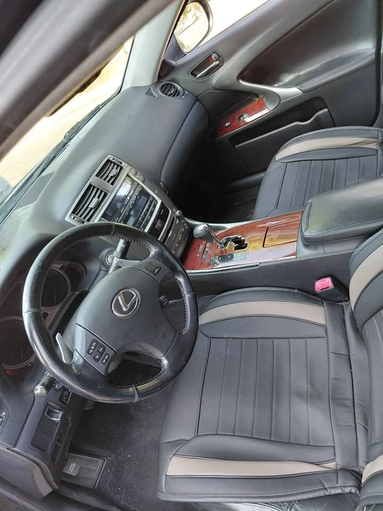 2008 Lexus IS 2nd Gen - Image 10 of 12