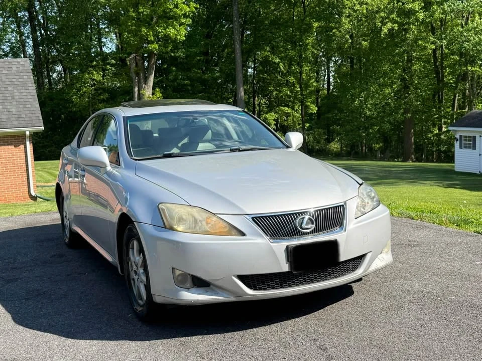 2008 Lexus IS 2nd Gen - Image 4 of 20