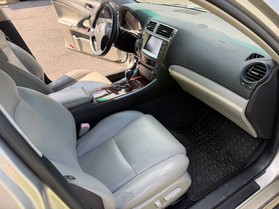 2008 Lexus IS 2nd Gen - Image 19 of 20