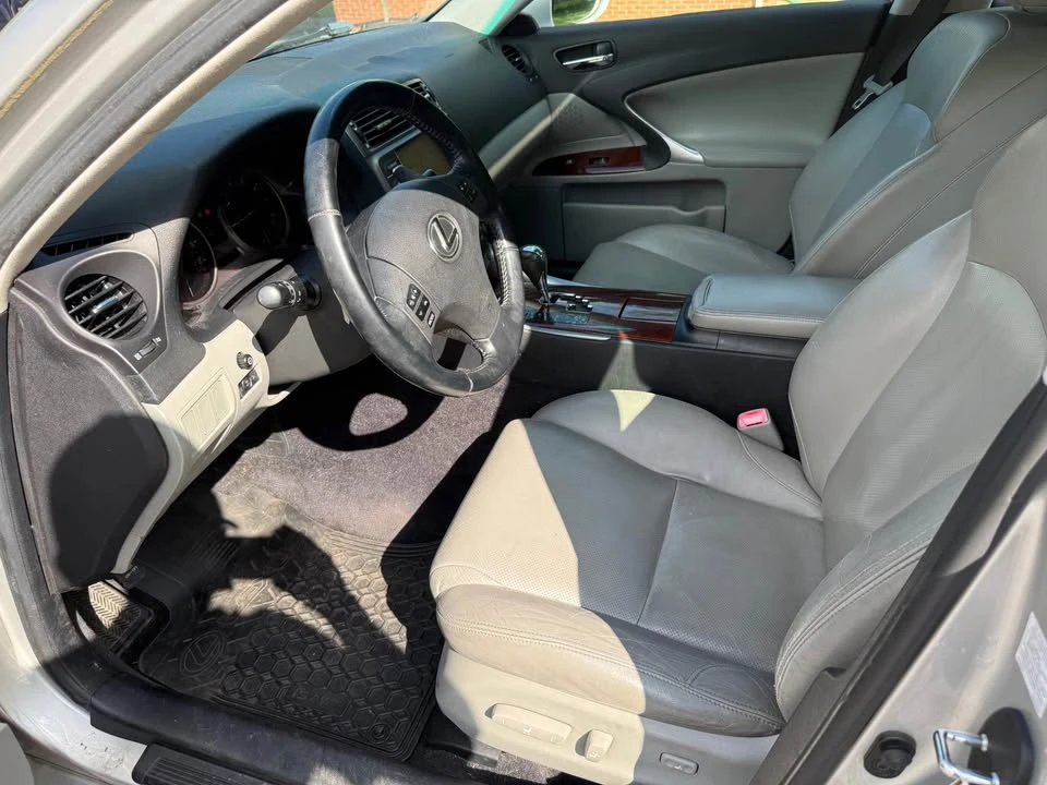 2008 Lexus IS 2nd Gen - Image 17 of 20
