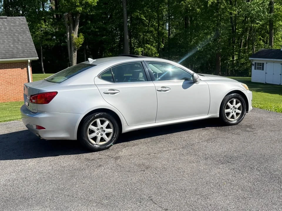2008 Lexus IS 2nd Gen - Image 12 of 20