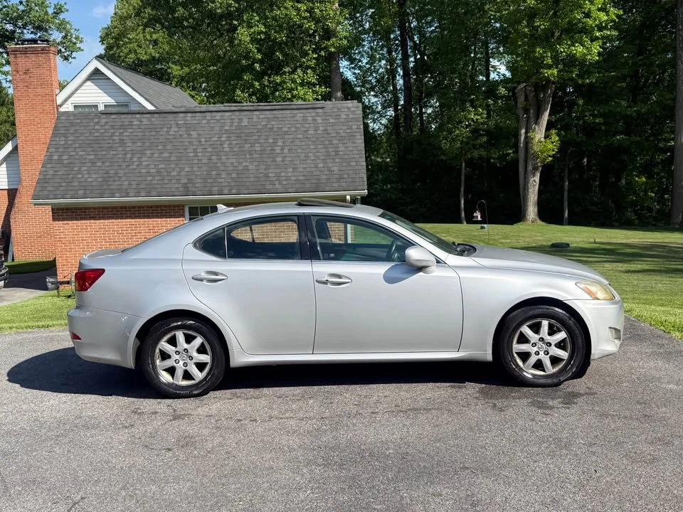 2008 Lexus IS 2nd Gen - Image 2 of 20
