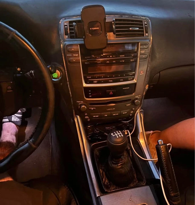 2008 Lexus IS 2nd Gen - Image 12 of 15