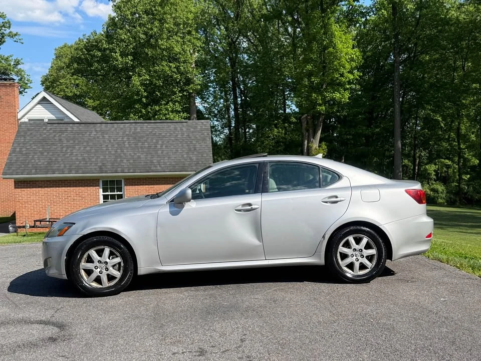 2008 Lexus IS 2nd Gen - Image 5 of 20