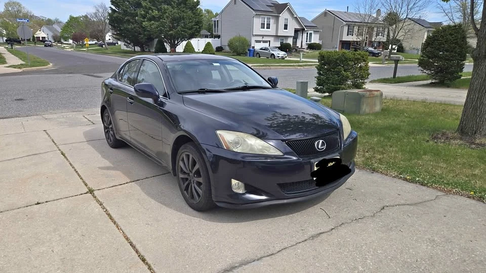 2008 Lexus IS 2nd Gen - Image 2 of 10