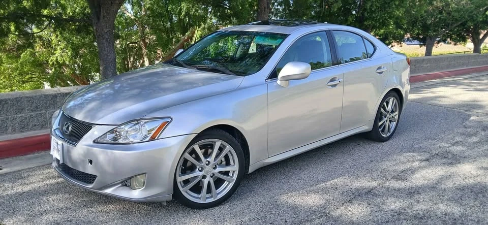 2008 Lexus IS 2nd Gen - Image 4 of 9