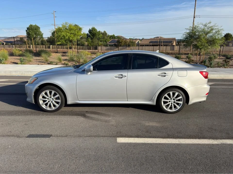2008 Lexus IS 2nd Gen - Image 4 of 10