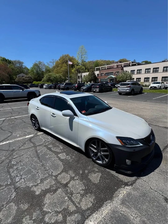 2008 Lexus IS 2nd Gen - Image 4 of 10