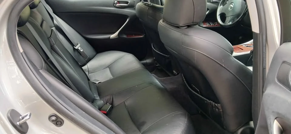 2008 Lexus IS 2nd Gen - Image 16 of 19