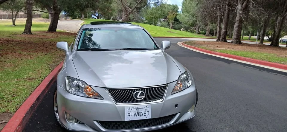 2008 Lexus IS 2nd Gen - Image 11 of 19