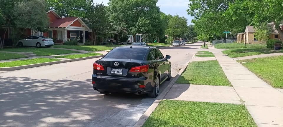 2008 Lexus IS 2nd Gen - Image 5 of 7