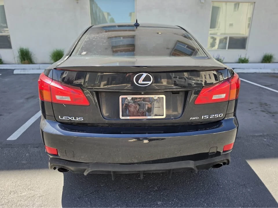 2008 Lexus IS 2nd Gen - Image 5 of 11