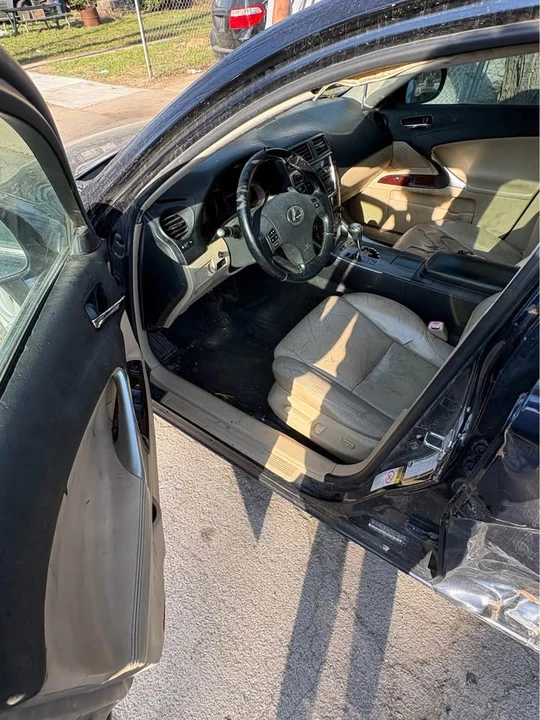 2008 Lexus IS 2nd Gen - Image 12 of 17