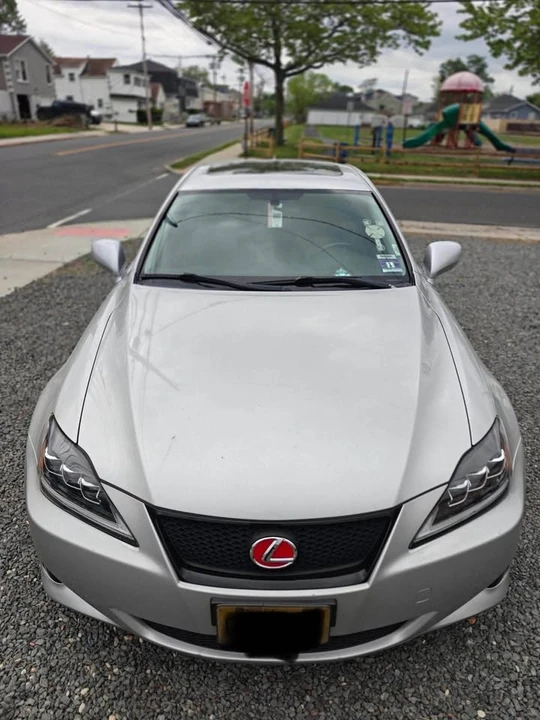 2008 Lexus IS 2nd Gen - Image 9 of 17