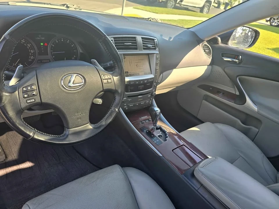 2008 Lexus IS 2nd Gen - Image 6 of 10