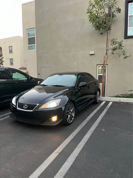 2008 Lexus IS 2nd Gen - Image 6 of 8