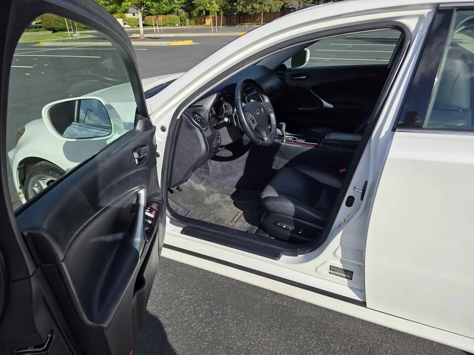 2008 Lexus IS 2nd Gen - Image 6 of 9