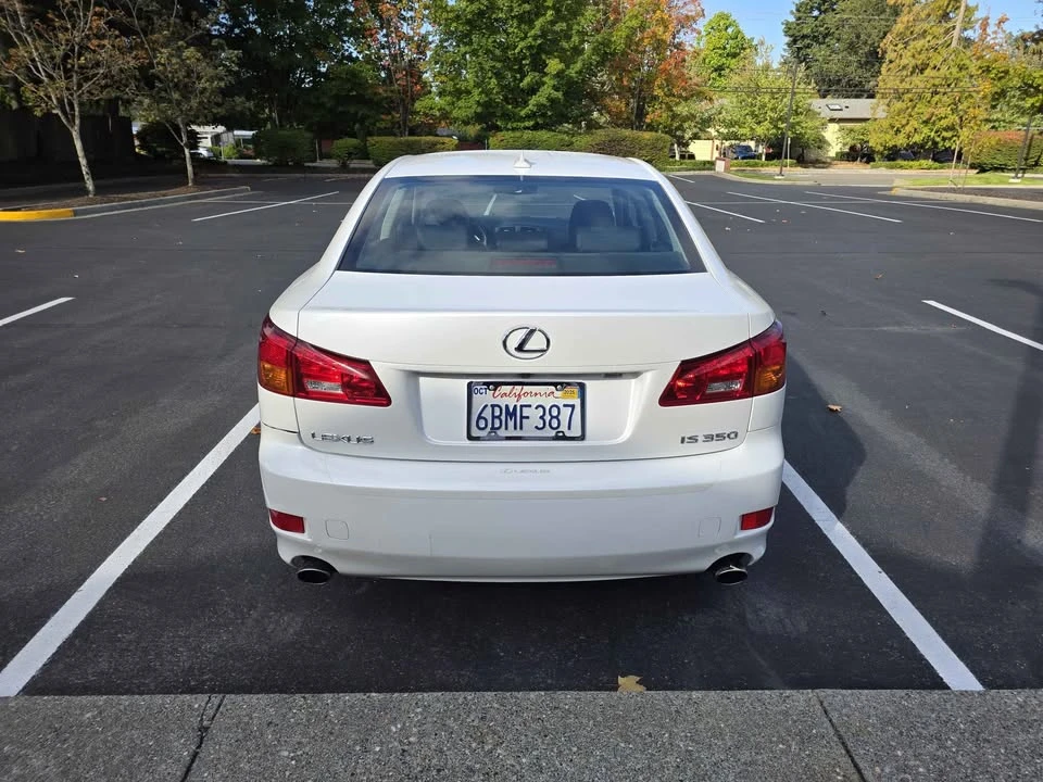 2008 Lexus IS 2nd Gen - Image 4 of 9