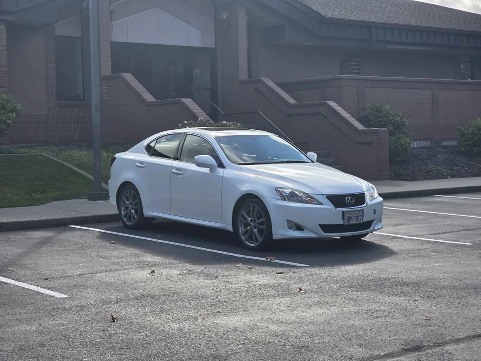 2008 Lexus IS 2nd Gen - Image 2 of 9