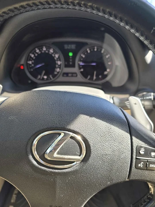 2008 Lexus IS 2nd Gen - Image 5 of 9