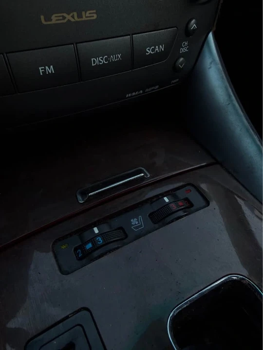2008 Lexus IS 2nd Gen - Image 10 of 13