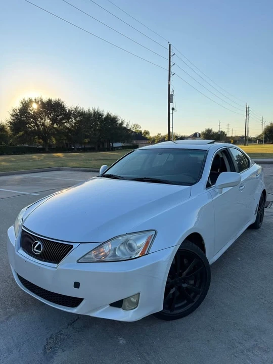 2008 Lexus IS 2nd Gen - Image 5 of 13