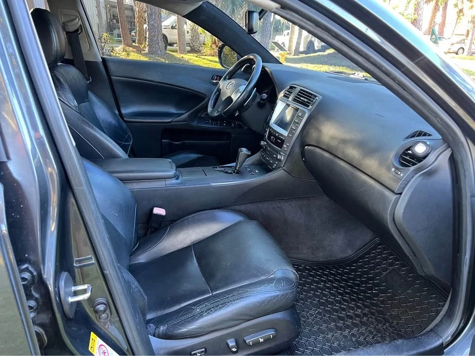 2008 Lexus IS 2nd Gen - Image 10 of 12