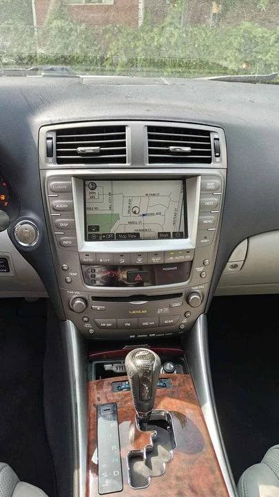 2008 Lexus IS 2nd Gen - Image 11 of 18