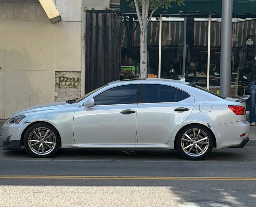 2008 Lexus IS 2nd Gen - Image 2 of 4