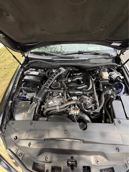 2008 Lexus IS 2nd Gen - Image 11 of 16