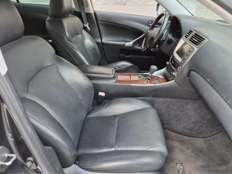 2008 Lexus IS 2nd Gen - Image 11 of 17