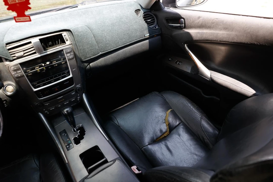 2008 Lexus IS 2nd Gen - Image 21 of 31