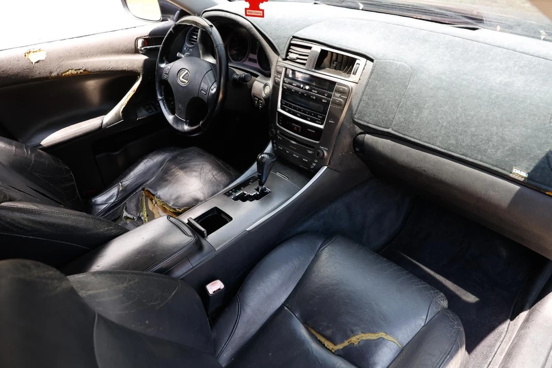 2008 Lexus IS 2nd Gen - Image 16 of 31