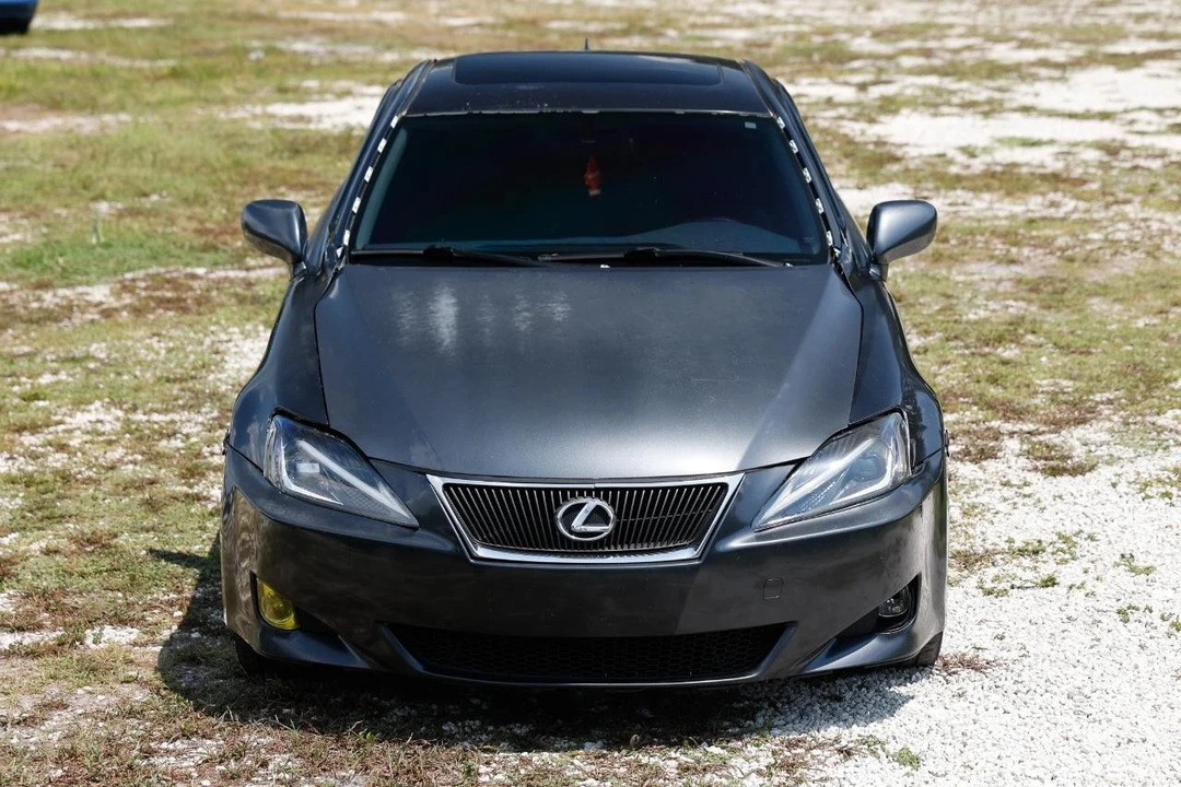 2008 Lexus IS 2nd Gen - Image 17 of 31