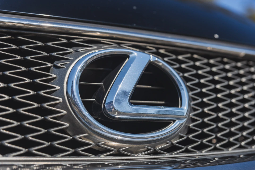 2008 Lexus IS F 2nd Gen - Image 19 of 31