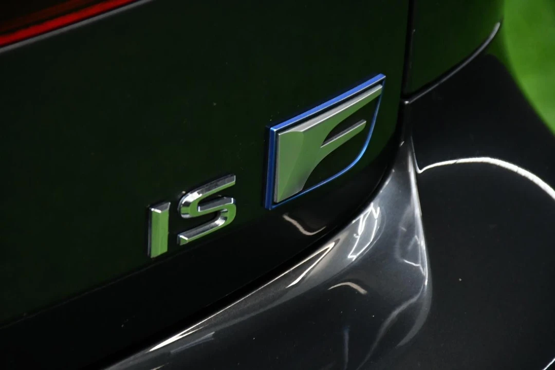 2008 Lexus IS F 2nd Gen - Image 9 of 31