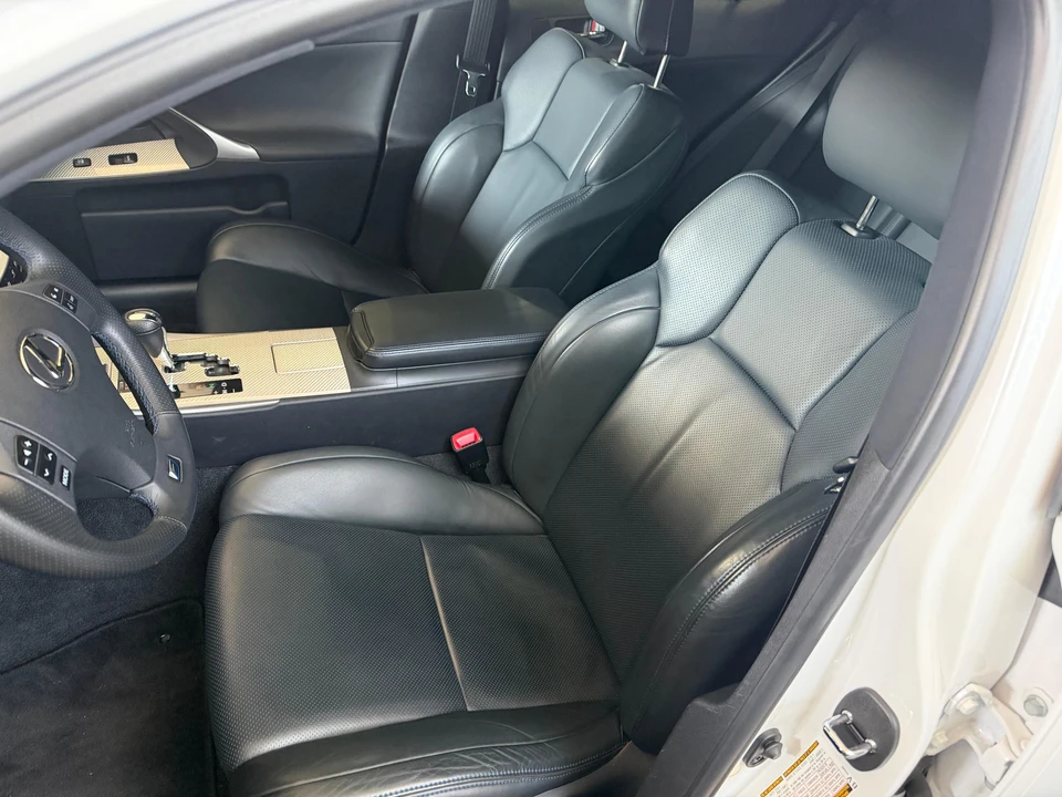 2008 Lexus IS F 2nd Gen - Image 25 of 31