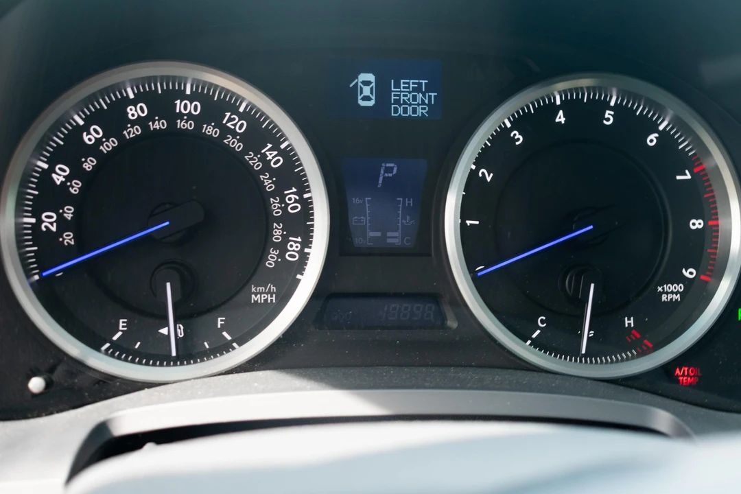2008 Lexus IS F 2nd Gen - Image 24 of 31