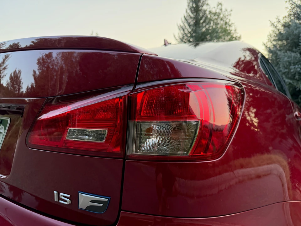 2008 Lexus IS F 2nd Gen - Image 25 of 31