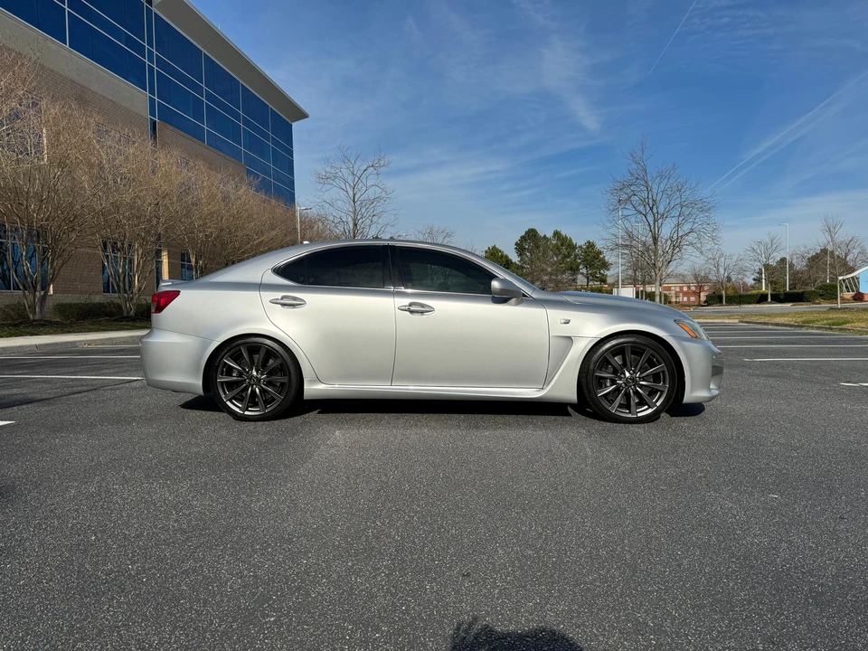 2008 Lexus IS F 2nd Gen - Image 17 of 31