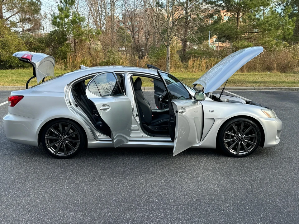 2008 Lexus IS F 2nd Gen - Image 25 of 31