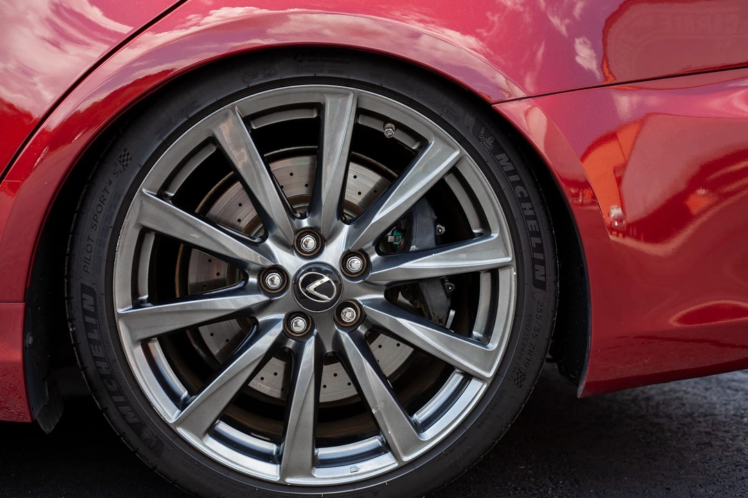 2008 Lexus IS F 2nd Gen - Image 24 of 31