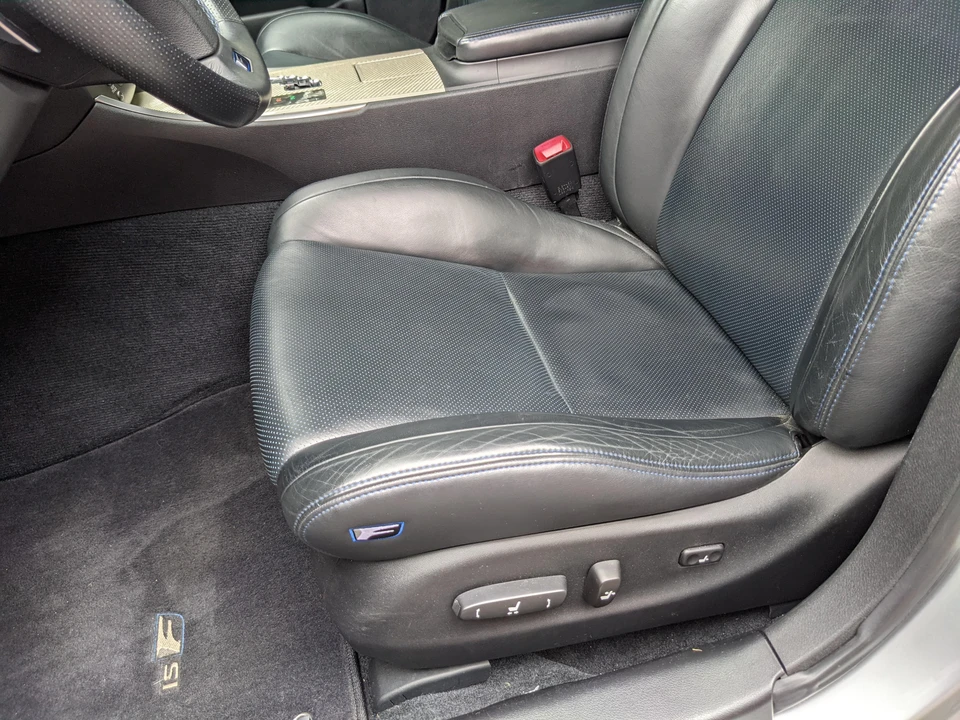 2008 Lexus IS F 2nd Gen - Image 28 of 31