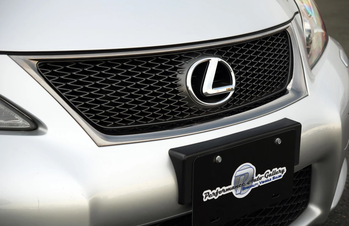 2008 Lexus IS F 2nd Gen - Image 28 of 31